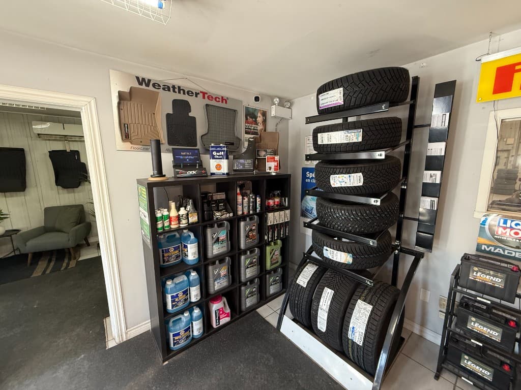 Pneus, batteries et produits d'entretien